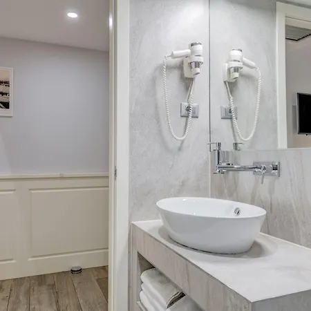 Roko Luxury Гостевой дом Сплит