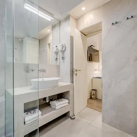 בית הארחה Roko Luxury 4*