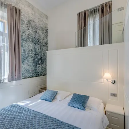 Roko Luxury בית הארחה