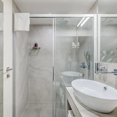 Roko Luxury 4* 스플리트