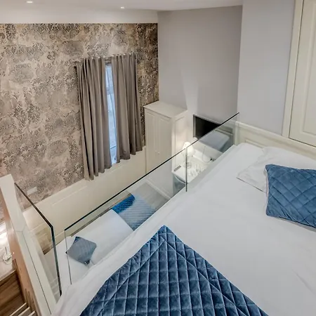 게스트하우스 Roko Luxury 4*