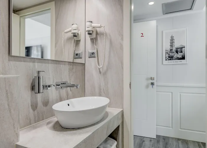 Roko Luxury Gæstehus Split